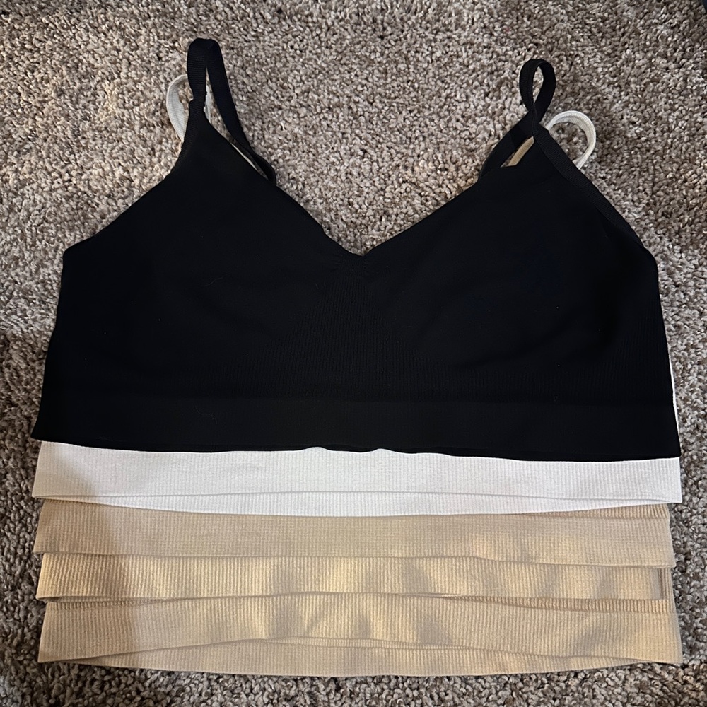 5 Hatch Essential Bras for pumping